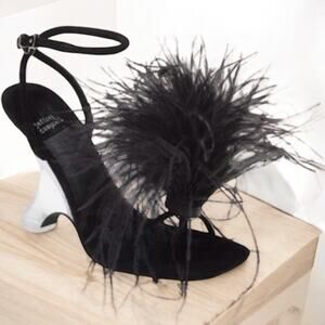 Jeffrey Campbell Women Flirt A Lot Ostrich Feather Ankle Wedge Heel Size 6.5 NWT